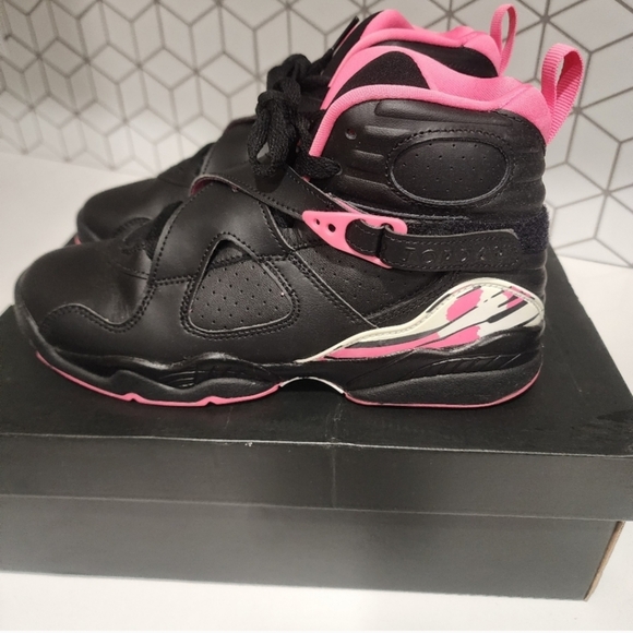 - Jordan 8 Retro Pink - Picture 4 of 6